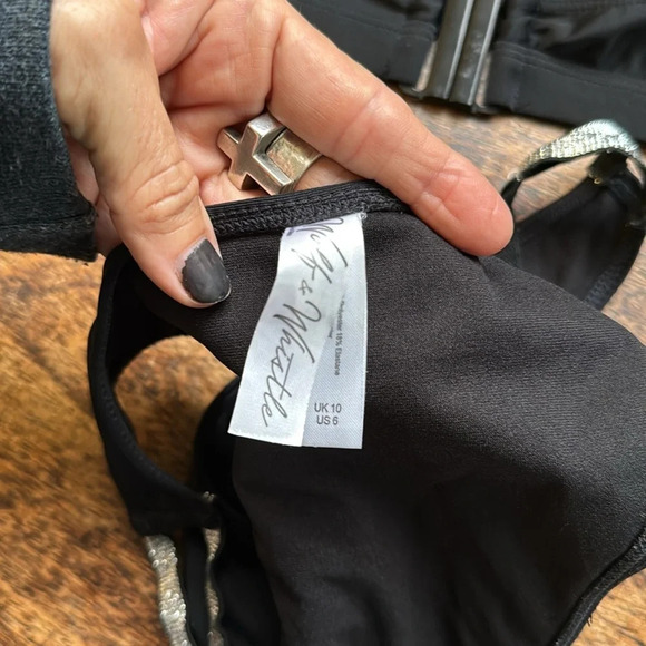 Wolf and whistle black with sparkle silver details size 6 bottoms 6D/DD-E top - Picture 5 of 9